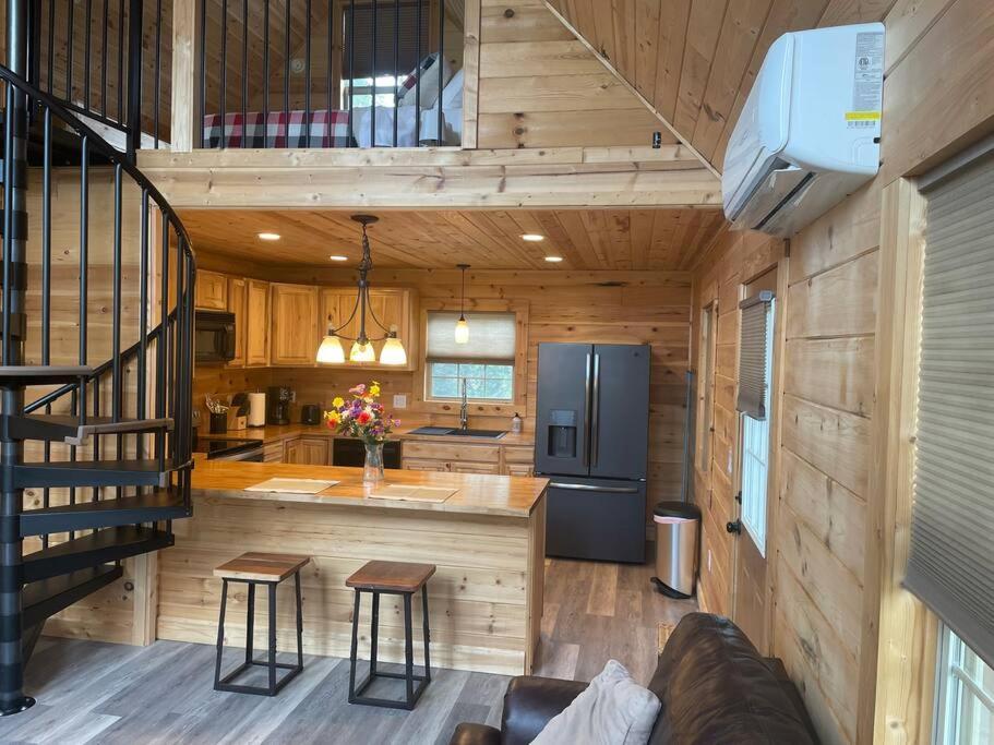 Cozy 1 Bedroom Cabin In The Heart Of Jonesborough Екстер'єр фото